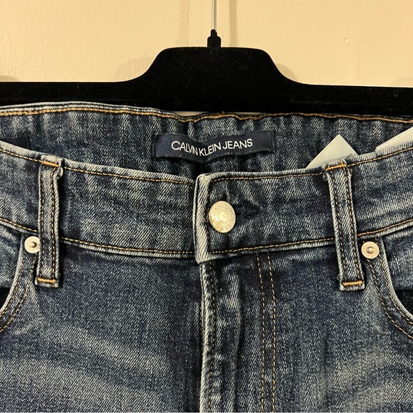 Men's Classic Blue Jeans - Picture 2 of 5